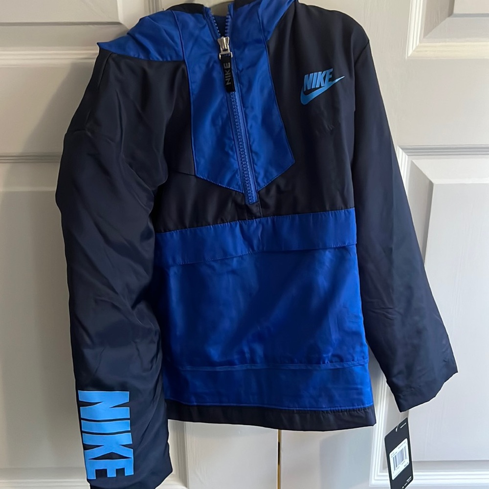 Nike hooded jacket. NWT